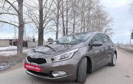 KIA cee'd III, 2013 год, 1 250 000 рублей, 2 фотография