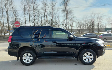 Toyota Land Cruiser Prado 150 рестайлинг 2, 2021 год, 5 750 000 рублей, 5 фотография