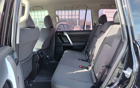 Toyota Land Cruiser Prado 150 рестайлинг 2, 2021 год, 5 750 000 рублей, 15 фотография