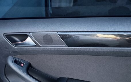 Volkswagen Jetta VI, 2013 год, 900 000 рублей, 8 фотография