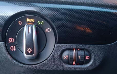 Volkswagen Jetta VI, 2013 год, 900 000 рублей, 13 фотография