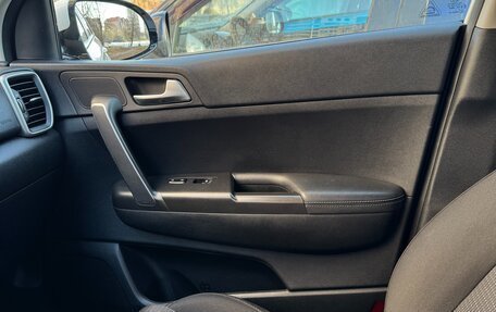 KIA Sportage IV рестайлинг, 2019 год, 2 200 000 рублей, 12 фотография