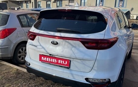 KIA Sportage IV рестайлинг, 2019 год, 2 200 000 рублей, 4 фотография