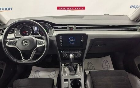 Volkswagen Passat B8 рестайлинг, 2020 год, 2 900 000 рублей, 5 фотография