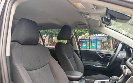 Toyota RAV4, 2023 год, 1 920 000 рублей, 12 фотография