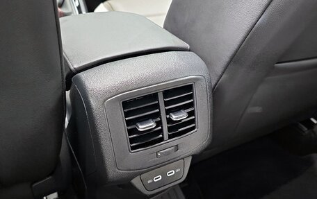 Volkswagen T-Roc I, 2022 год, 1 820 000 рублей, 19 фотография