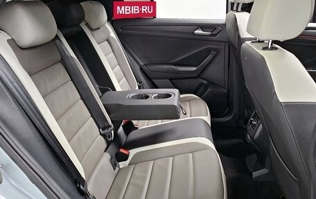Volkswagen T-Roc I, 2022 год, 1 820 000 рублей, 12 фотография