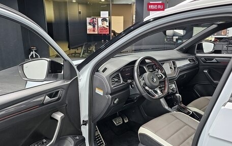 Volkswagen T-Roc I, 2022 год, 1 820 000 рублей, 10 фотография