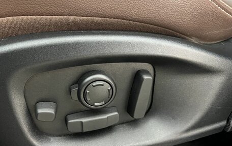 Jaguar F-Pace, 2016 год, 3 200 000 рублей, 18 фотография