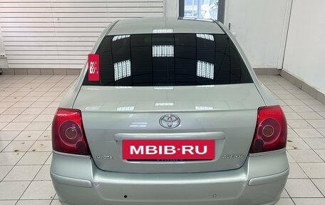 Toyota Avensis III рестайлинг, 2005 год, 700 000 рублей, 5 фотография