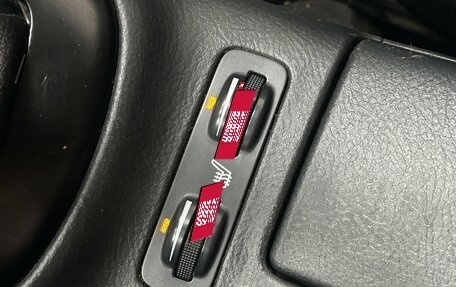 Toyota Avensis III рестайлинг, 2005 год, 700 000 рублей, 13 фотография