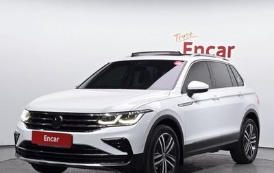 Volkswagen Tiguan II, 2023 год, 3 320 000 рублей, 1 фотография