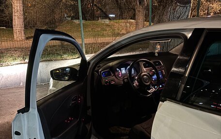 Volkswagen Polo VI (EU Market), 2018 год, 1 190 000 рублей, 3 фотография