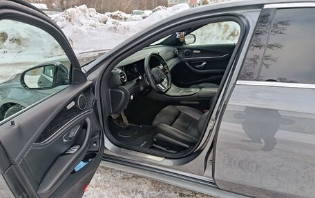 Mercedes-Benz E-Класс, 2021 год, 5 000 000 рублей, 9 фотография