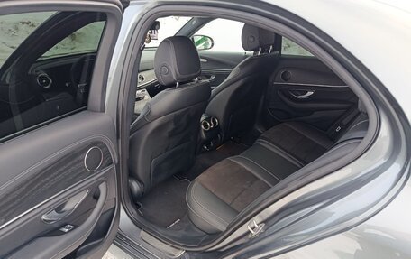 Mercedes-Benz E-Класс, 2021 год, 5 000 000 рублей, 13 фотография