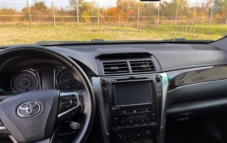 Toyota Camry, 2017 год, 2 150 000 рублей, 5 фотография