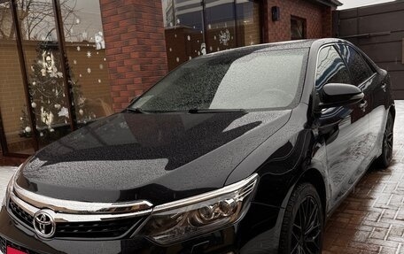 Toyota Camry, 2017 год, 2 150 000 рублей, 3 фотография