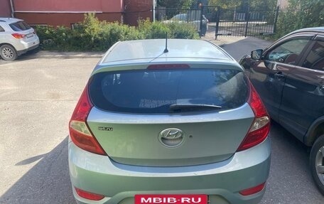 Hyundai Solaris II рестайлинг, 2012 год, 685 000 рублей, 3 фотография