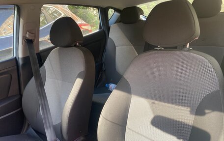 Hyundai Solaris II рестайлинг, 2012 год, 685 000 рублей, 7 фотография