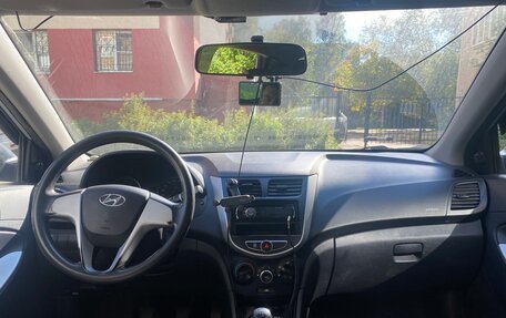 Hyundai Solaris II рестайлинг, 2012 год, 685 000 рублей, 8 фотография