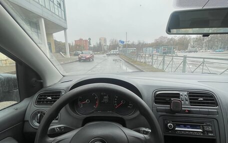 Volkswagen Polo VI (EU Market), 2018 год, 900 000 рублей, 7 фотография