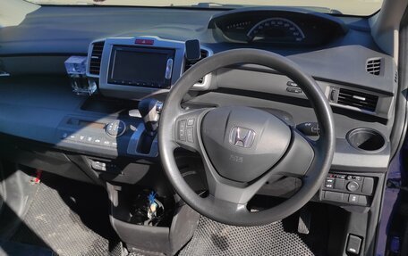 Honda Freed I, 2014 год, 1 175 000 рублей, 15 фотография