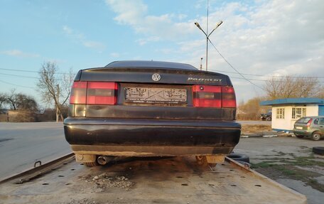 Volkswagen Passat B4, 1994 год, 245 000 рублей, 3 фотография