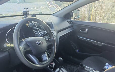 KIA Rio III рестайлинг, 2013 год, 560 000 рублей, 3 фотография