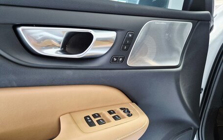 Volvo V60 Cross Country II, 2025 год, 5 900 000 рублей, 14 фотография