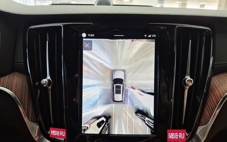 Volvo V60 Cross Country II, 2025 год, 5 900 000 рублей, 12 фотография