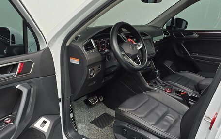 Volkswagen Tiguan II, 2023 год, 3 320 000 рублей, 12 фотография