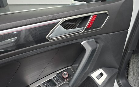 Volkswagen Tiguan II, 2023 год, 3 320 000 рублей, 17 фотография