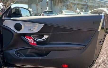 Mercedes-Benz C-Класс, 2017 год, 1 900 000 рублей, 28 фотография