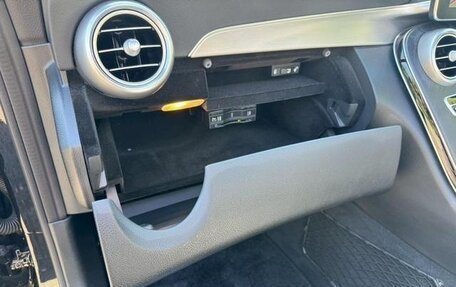 Mercedes-Benz C-Класс, 2017 год, 1 900 000 рублей, 37 фотография