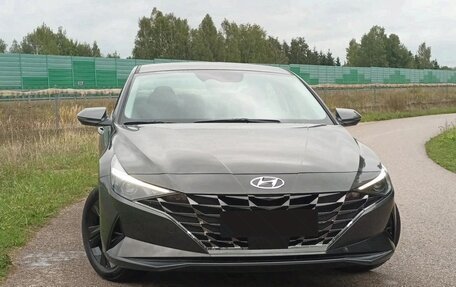 Hyundai Elantra, 2023 год, 1 890 000 рублей, 1 фотография