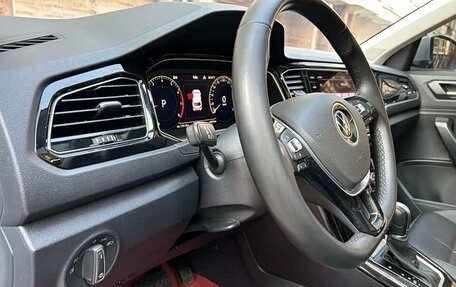 Volkswagen T-Roc I, 2023 год, 1 587 125 рублей, 7 фотография