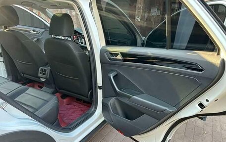 Volkswagen T-Roc I, 2023 год, 1 587 125 рублей, 15 фотография