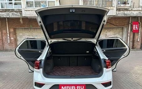 Volkswagen T-Roc I, 2023 год, 1 587 125 рублей, 6 фотография