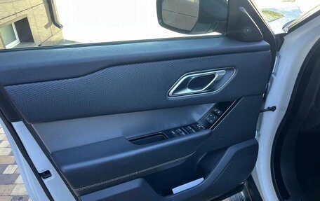 Land Rover Range Rover Velar I, 2018 год, 3 600 000 рублей, 7 фотография