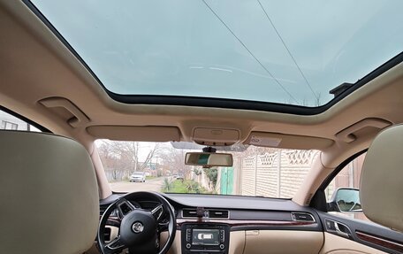 Skoda Superb III рестайлинг, 2014 год, 1 400 000 рублей, 13 фотография