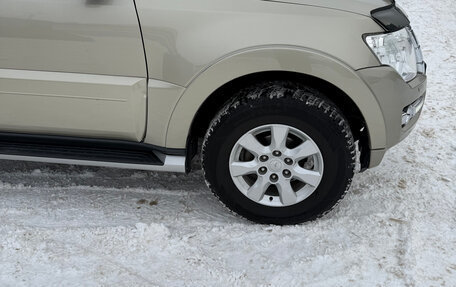 Mitsubishi Pajero IV, 2014 год, 2 950 000 рублей, 4 фотография