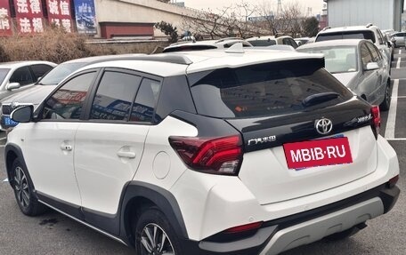 Toyota Yaris XP150 рестайлинг, 2022 год, 1 390 000 рублей, 3 фотография