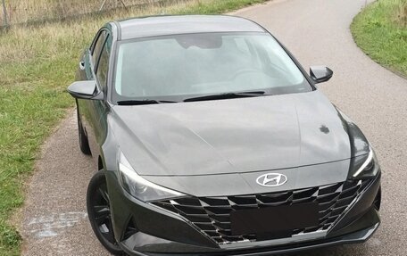 Hyundai Elantra, 2023 год, 1 890 000 рублей, 2 фотография