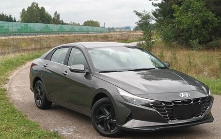 Hyundai Elantra, 2023 год, 1 890 000 рублей, 7 фотография