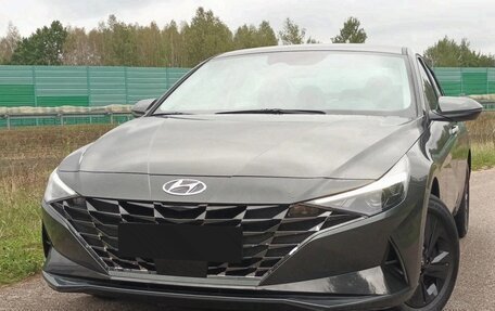 Hyundai Elantra, 2023 год, 1 890 000 рублей, 6 фотография