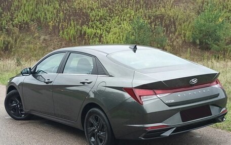 Hyundai Elantra, 2023 год, 1 890 000 рублей, 13 фотография