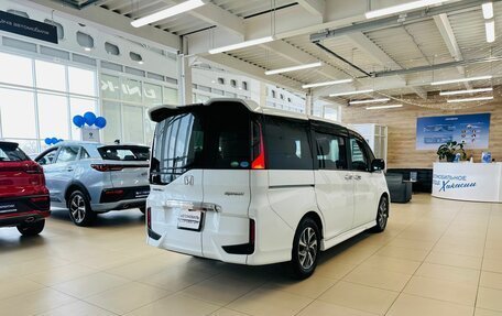 Honda Stepwgn IV, 2016 год, 1 869 000 рублей, 6 фотография