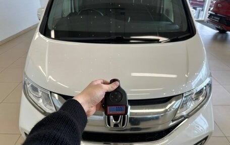 Honda Stepwgn IV, 2016 год, 1 869 000 рублей, 31 фотография