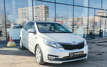 KIA Rio III рестайлинг, 2016 год, 949 800 рублей, 3 фотография