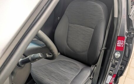 Hyundai Solaris II рестайлинг, 2015 год, 1 045 000 рублей, 11 фотография